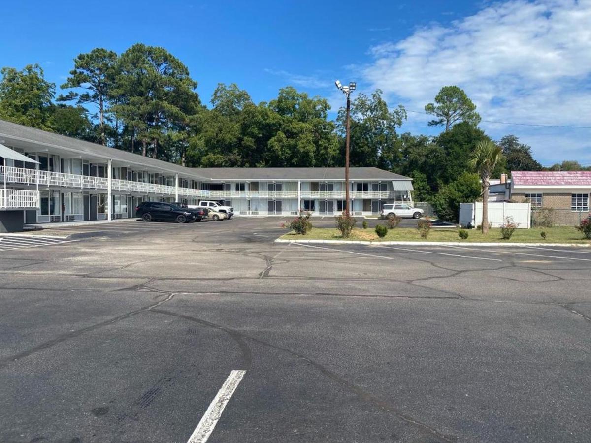 Baymont By Wyndham Cheraw Exterior foto